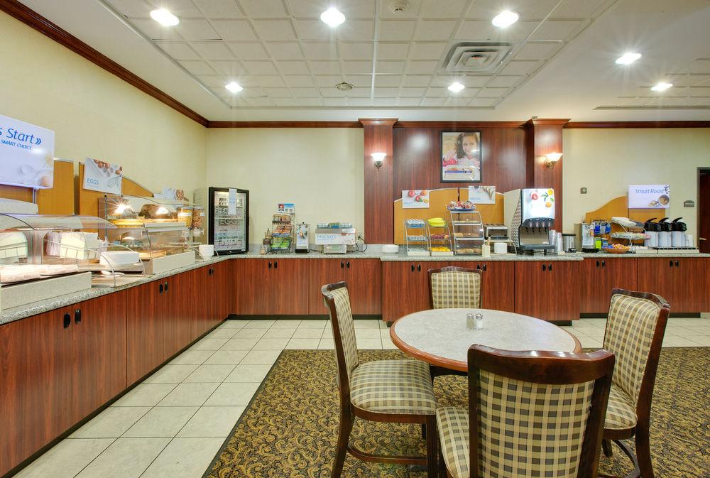 Holiday Inn Express Hotel & Suites Abilene Mall South By Ihg Exterior foto