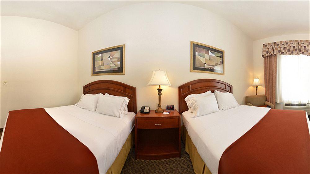Holiday Inn Express Hotel & Suites Abilene Mall South By Ihg Exterior foto